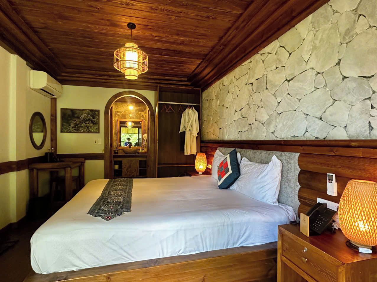 Standard Room, Balcony, Mountain View | Premium bedding, memory foam beds, desk, laptop workspace