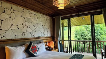 Standard Room, Balcony, Mountain View | Premium bedding, memory foam beds, desk, laptop workspace