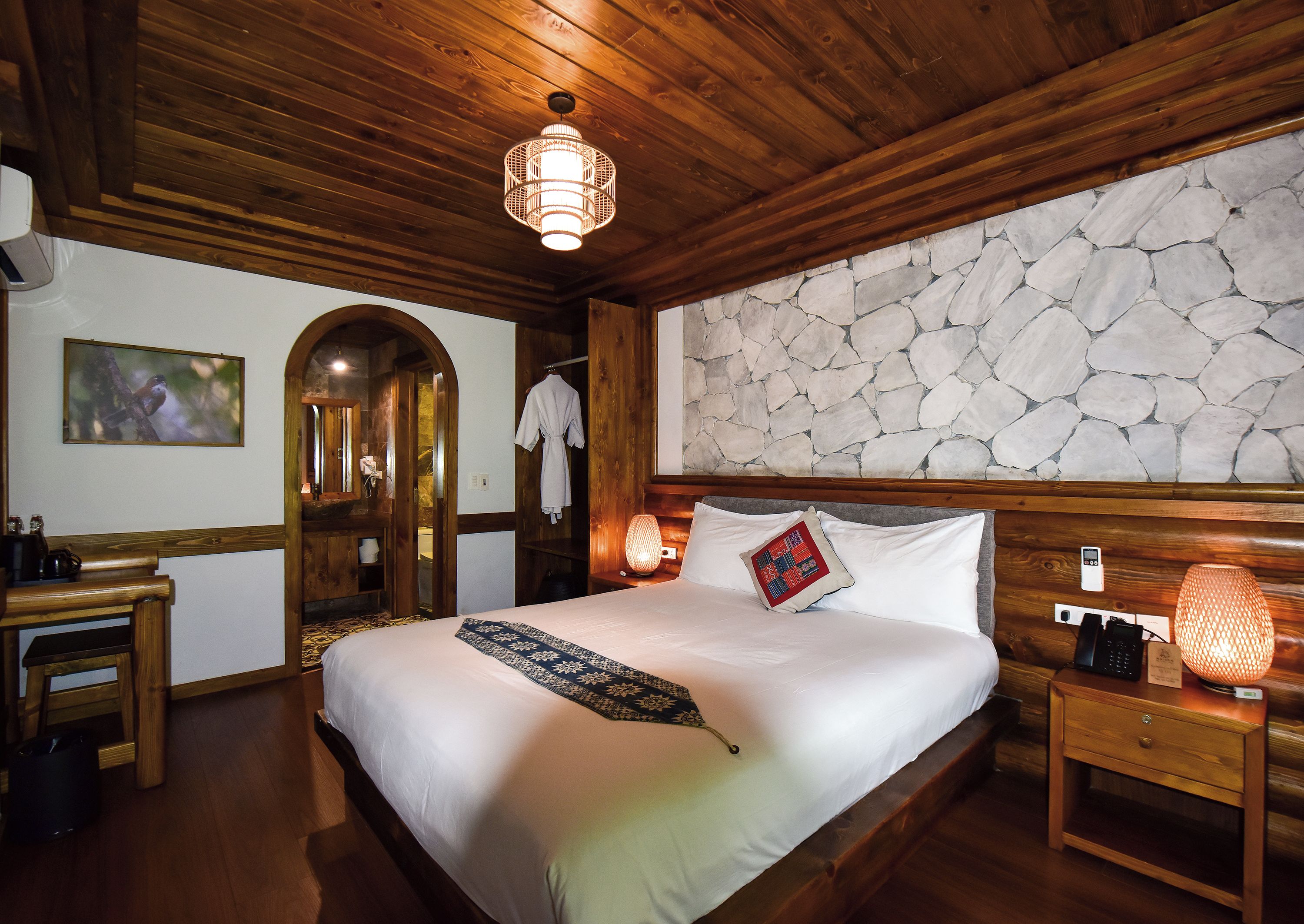 Standard Room, Balcony, Mountain View | Premium bedding, memory foam beds, desk, laptop workspace