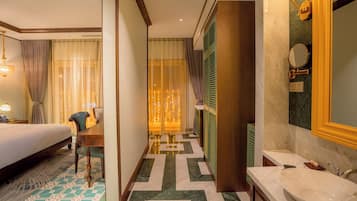 Luxury Suite, Balcony, Beach View | In-room safe, blackout curtains, soundproofing