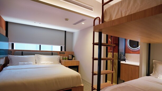 Unclassified image, 1 of 17, button - ST Signature Midtown (Singapore)