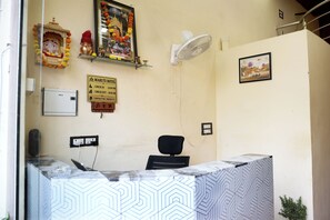 Reception - Maruti Hotel  (Jodhpur)