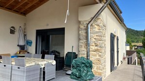Unclassified image, 4 of 51, button - Vrbo Property (Saint-Ferriol)