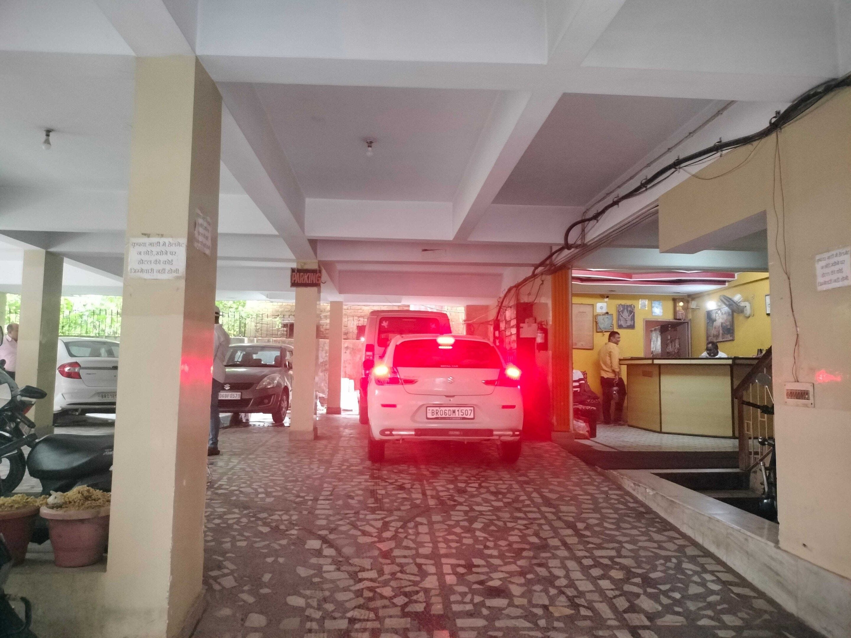 Meja sambut tetamu