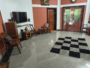 Lobby - Villa Nova Resort (Puducherry)
