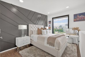 Room - Welcome to your Nashville getaway! This modern 1-bedroom, 1-bath condo is located in the heart of Downtown, just steps from Broadway’s live music, incredible dining, and local attractions. Perfect for couples, solo travelers, or business guests. (Nashville)