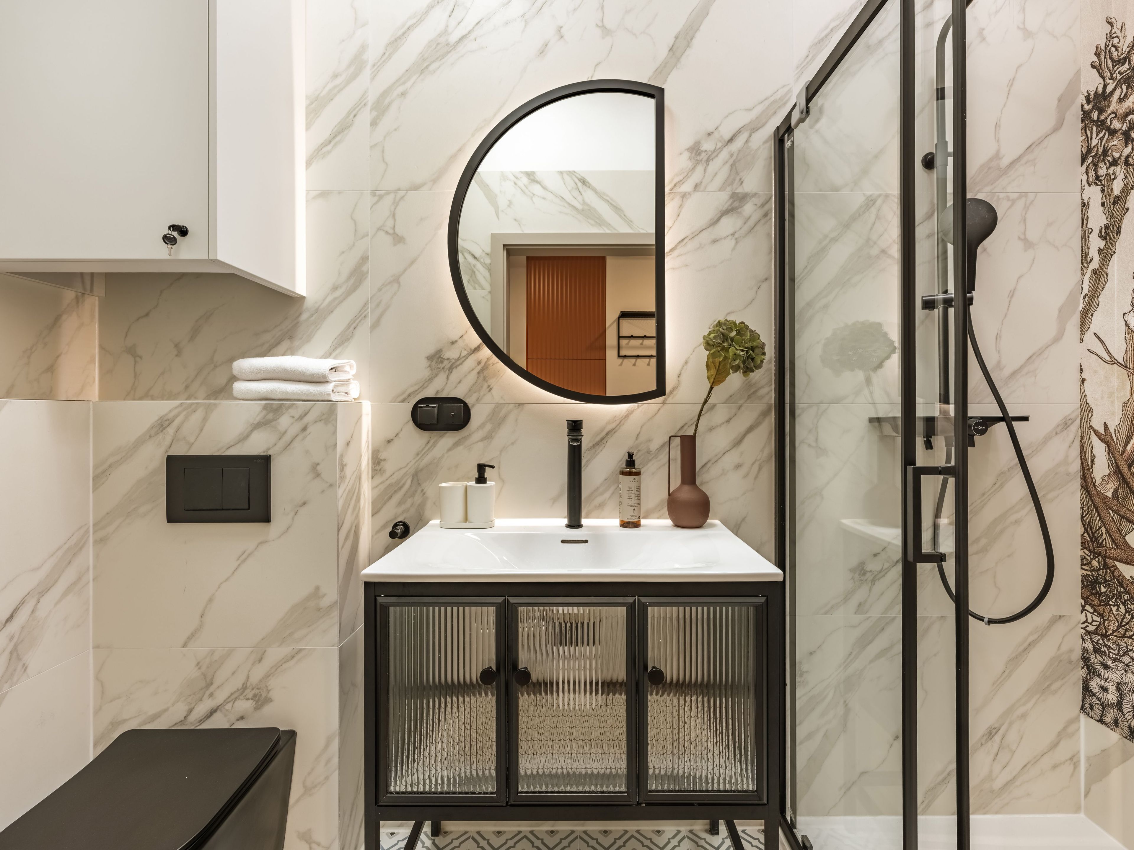 Family Apartment, City View | Bathroom