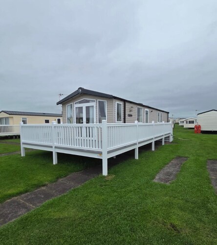 Lazy Dayz Getawayz , 3 Bedroom , Secure Enclosed Decking