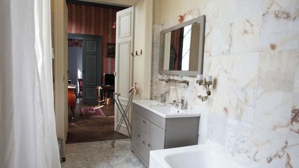 Bathroom - Vrbo Property (Island)