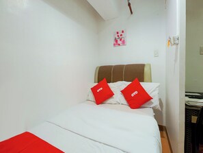Room - Zen Rooms Basic Pasong Tamo (Makati)