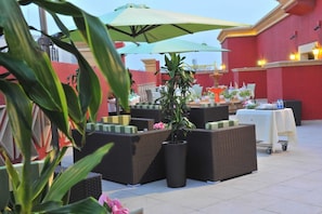 Outdoor dining - Suite Inn Hotel (Riyadh)