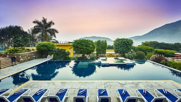 Pool - Club Mahindra Kumbhalgarh (Kumbhalgarh)