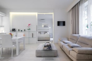 Ảnh chưa phân loại, 4 trong số 17 ảnh, nút