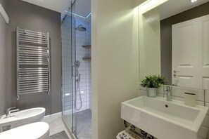 Ảnh chưa phân loại, 3 trong số 20 ảnh, nút