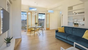 Living area - Penthouse With big Terrace in Oltrarno-hosted by Sweetstay (Florence)