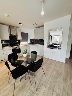 Unclassified image, 2 of 38, button - Stay Inn Apartments City Aldgate (London)