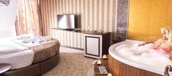 Izgrev Hotel