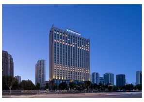 Exterior - Wyndham Garden Wuhan West (Wuhan)