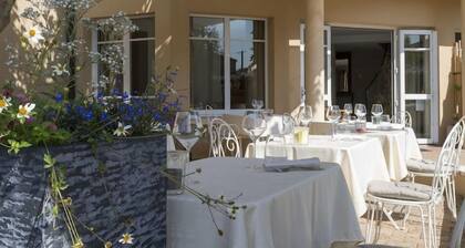 Auberge De Clochemerle