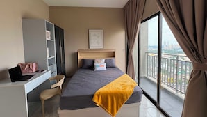 Standard Double Room | Desk, WiFi (free) - Collection O Youth City Residences (Nilai)