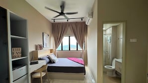 Standard Double Room | Desk, WiFi (free) - Collection O Youth City Residences (Nilai)