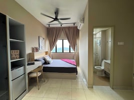 Standard Double Room | Desk, WiFi (free)