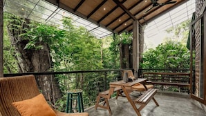 Outdoor dining - Arsulana Eco Lodge and Ayurveda Spa (Ginigathena)