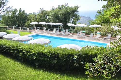 Residence with swimming pool in Capo d'Orlando