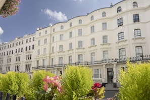 Exterior - 55 by Le Mirage (London)