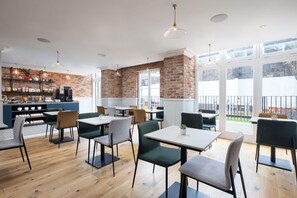 Dining - 55 by Le Mirage (London)