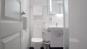 Bathroom - Hamaroy Hotel (Hamaroy)