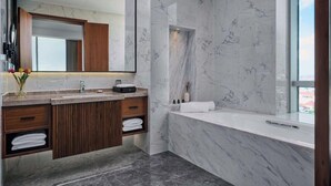 Bathroom - VM Hotel (Phnom Penh)