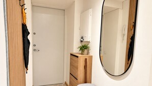 Luokittelematon kuva, 3 kautta 14, painike