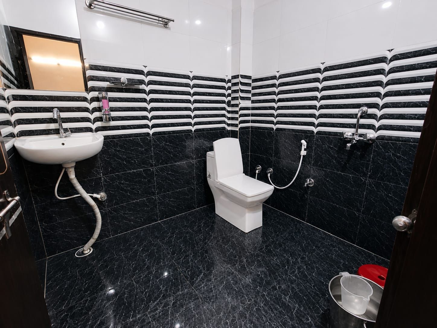 Deluxe Room | Bathroom