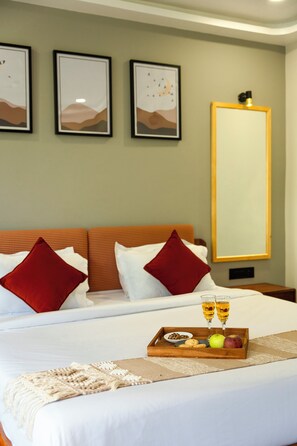 Luxury Double or Twin Room, Balcony, Mountain View - Sharan Stay (Naggar)