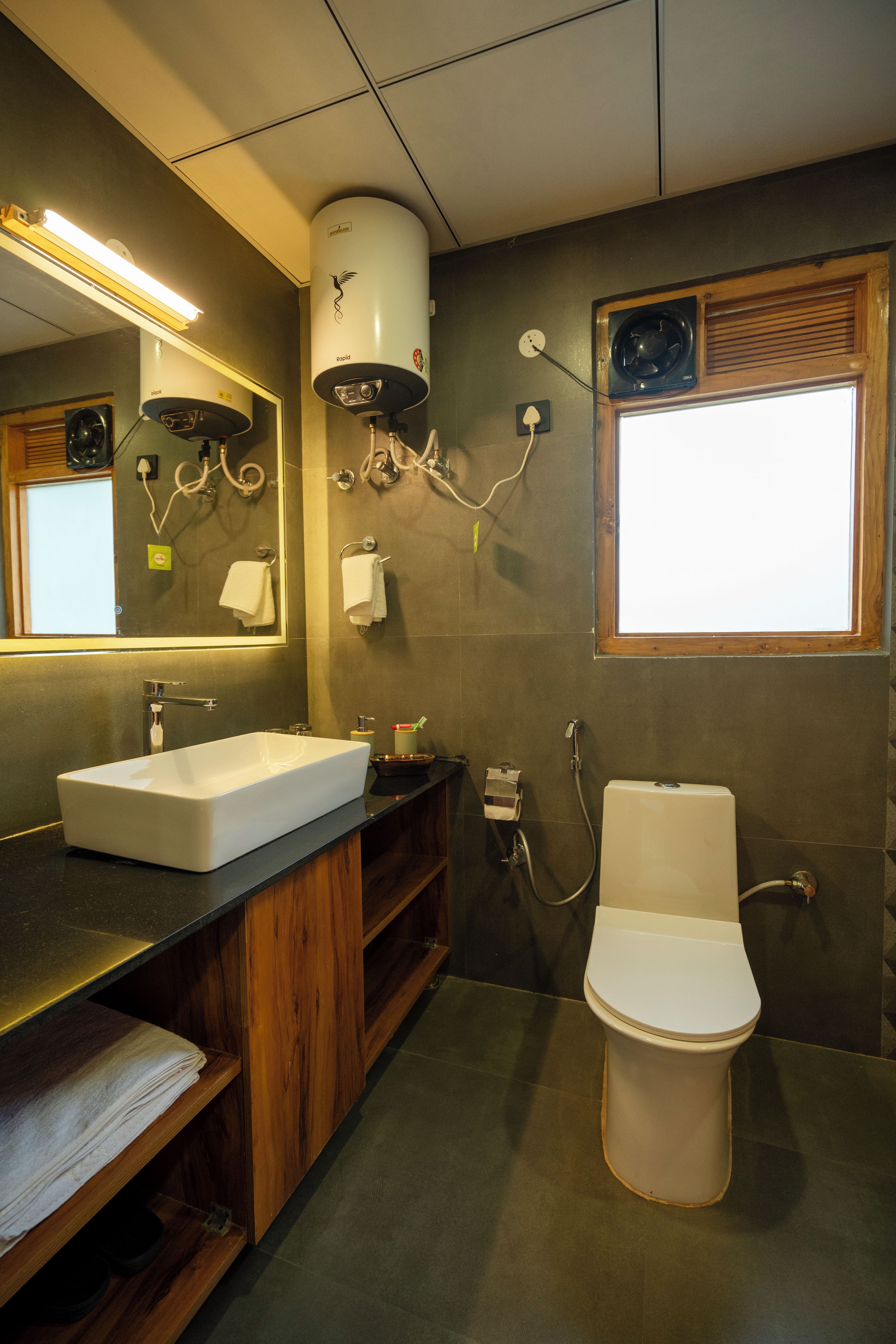 Luxury Double or Twin Room, Balcony, Mountain View | Bathroom | Shower, slippers, towels, soap