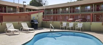 Surestay Hotel By Best Western King City