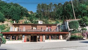 Exterior - Galicia Guesthouse (Terras de Bouro)