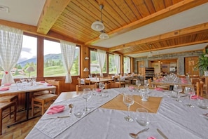 Tempat makan