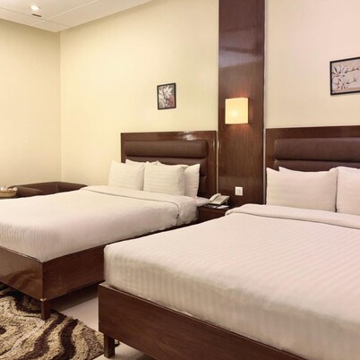 Hotel One Dera Ghazi Khan