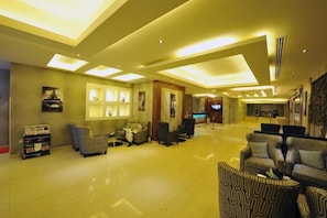 Lobby - Al Janaderia Suites 7 (Riyadh)