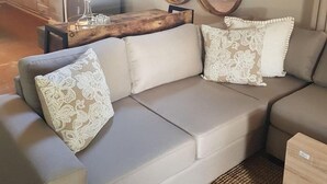 Unclassified image, 5 of 11, button - Kruger Park House [vr] (Mbombela)