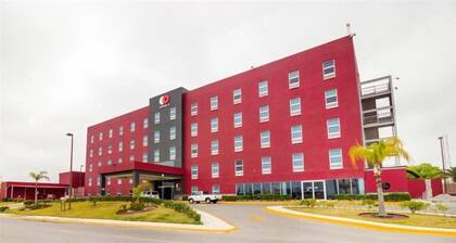 Capital O Hotel Herederos, Piedras Negras