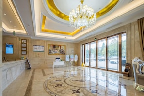 Unclassified image, 4 of 33, button - Vienna Hotel (Kunming)