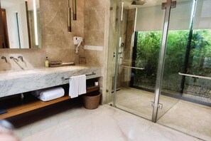 Ảnh chưa phân loại, 5 trong số 37 ảnh, nút