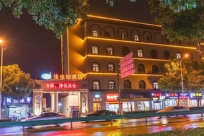 Niet-geclassificeerde afbeelding, 2 van 20, knop