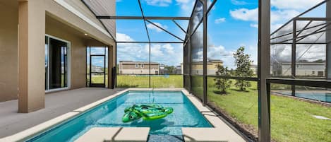 House | 6 bedrooms, high-speed internet