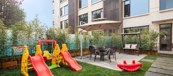 Hawthorn by Wyndham Honghe Mile Hot Spring