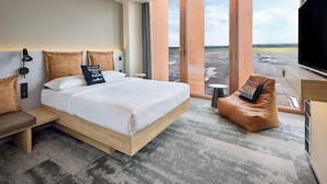 Room - Moxy Luxembourg Airport (Niederanven)