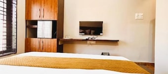 shree gurukripa inn